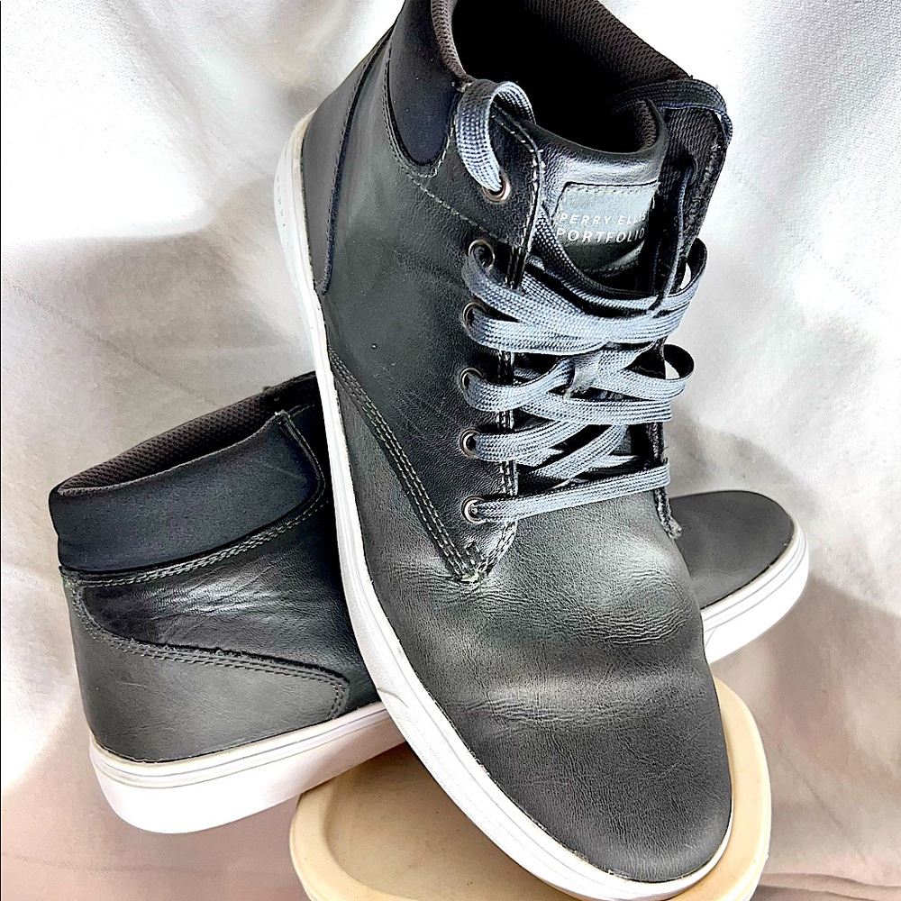 Perry Ellis Dk Grey Leather Boots
